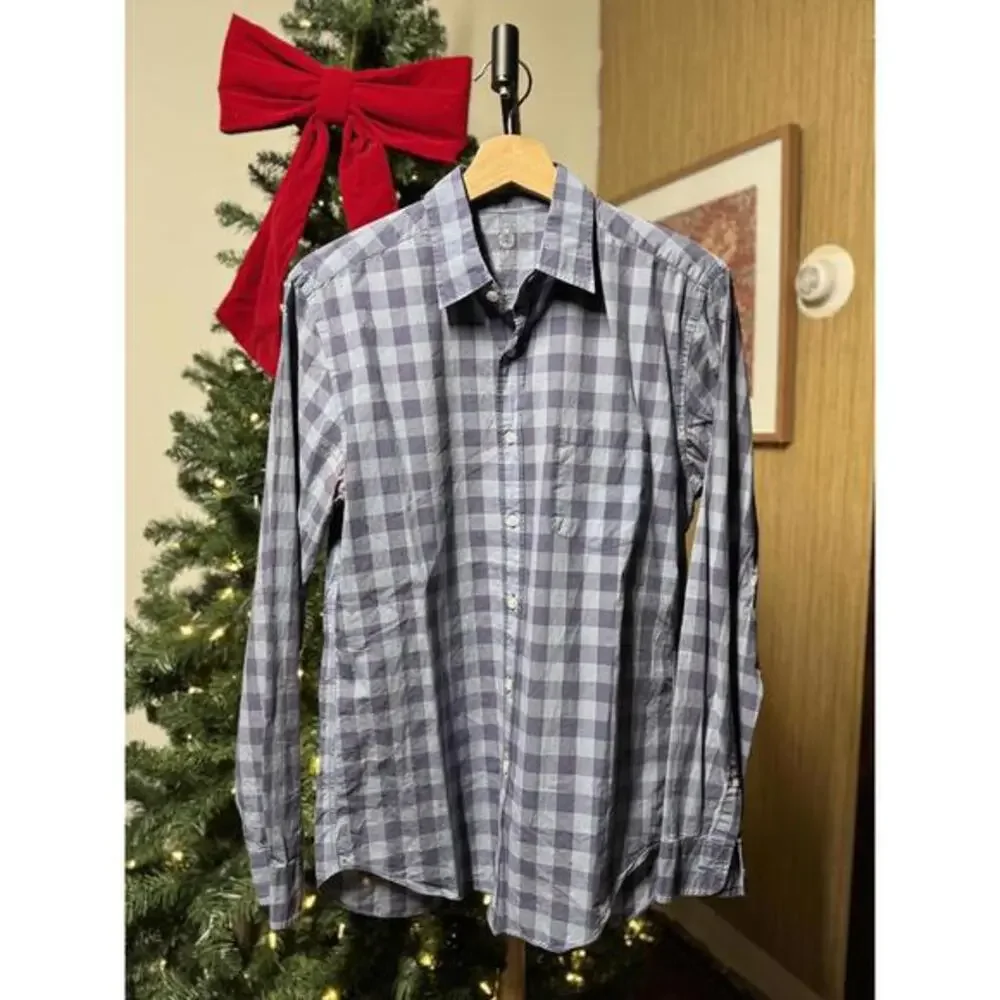 Men's Long Sleeve Button-Up Shirt - Gray and Black Checkered